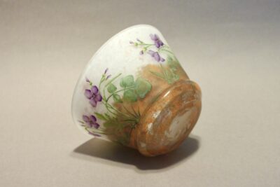 ドームナンシー　ムラサキナズナ文花器　1910年代　　高さ：8cm 径：12cm