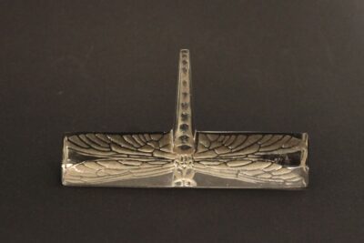 ルネ・ラリック　ナイフレスト「トンボ」 1919年